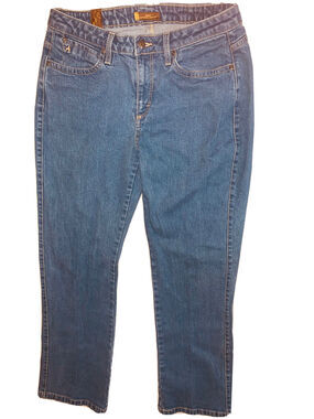 8R Aura Women at Wrangler Denim Blue Jeans Regular Rise 33 x 32 GUC